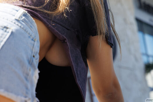 Zishy  page leaked private photo uncensored HD quality