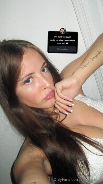 Zoepriceee page leaked private photo uncensored HD quality