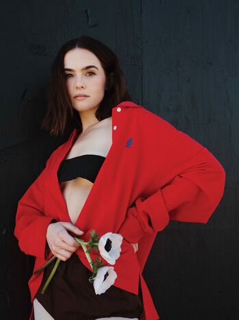 Zoey deutch page leaked private photo uncensored HD quality